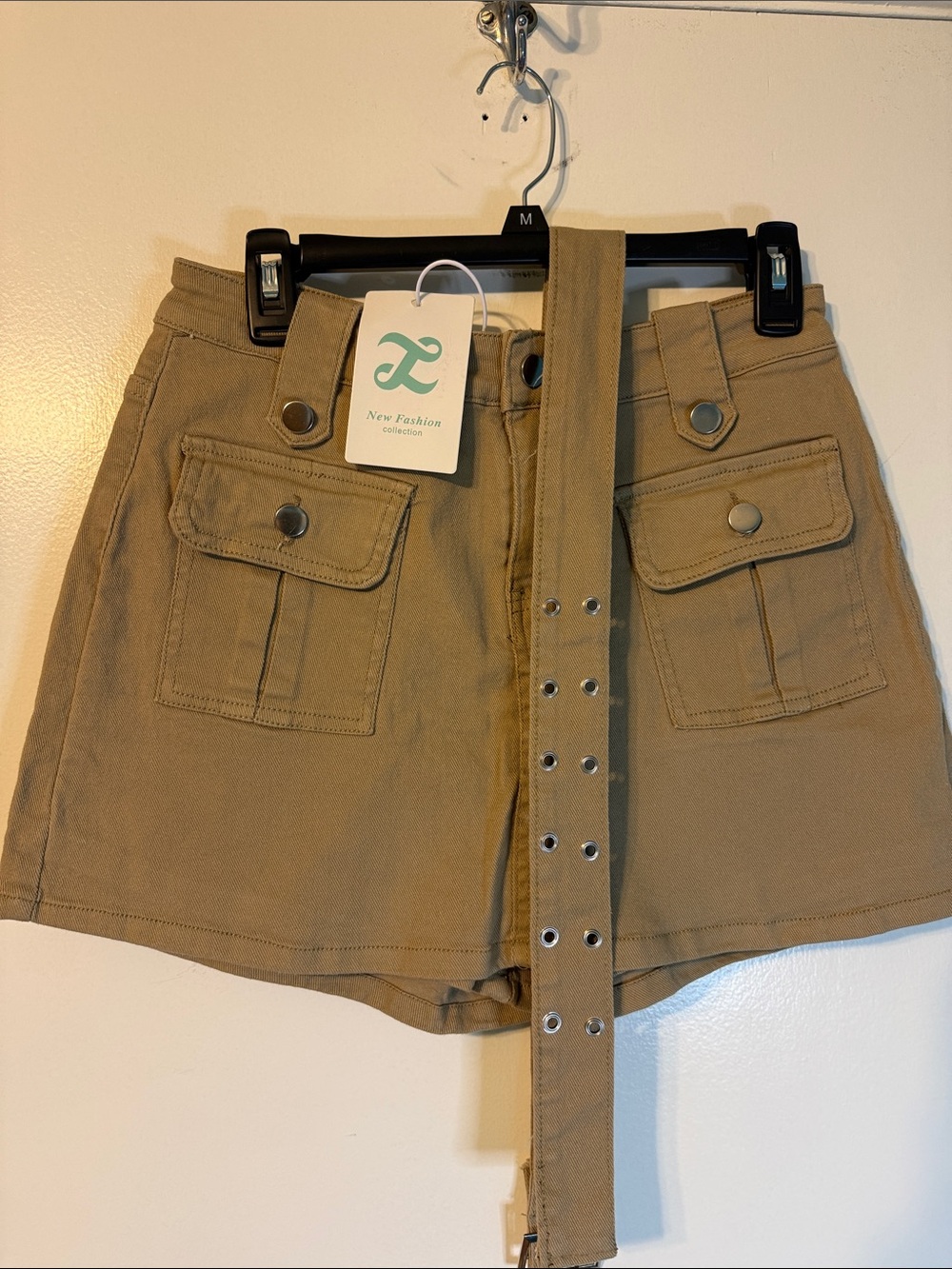 New fashion collection Women’s khakis skort with Belt